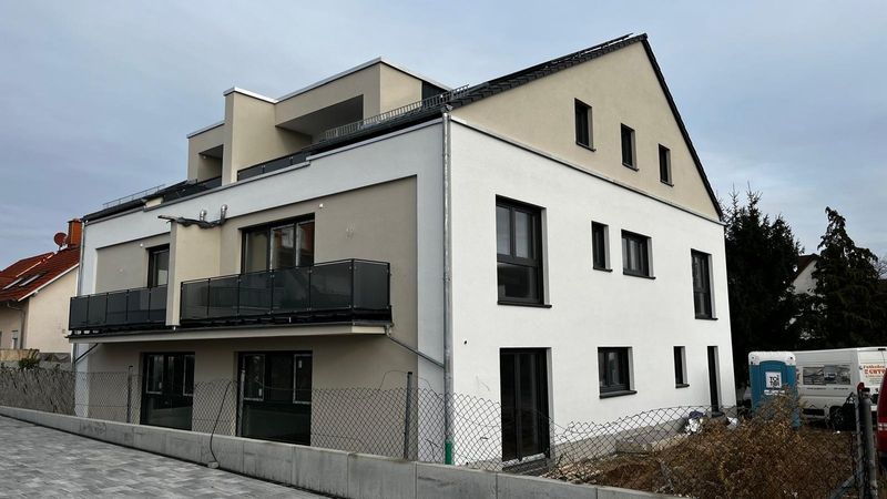 Haus in Haus: Exklusive 4 Zimmer Wohnung über 2 Etagen in Seligenstadt - Erstbezug